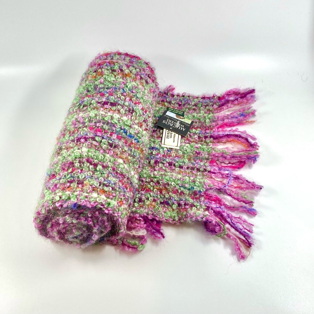 NWT Mucros Weavers Women’s knitted scarf